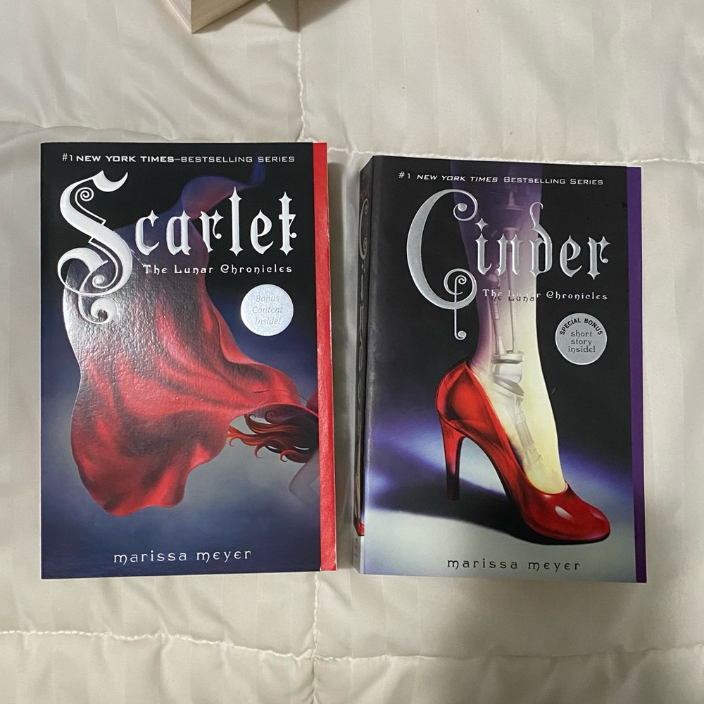 Scarlet and Cinder The Lunar Chronicles by Marissa Meyer